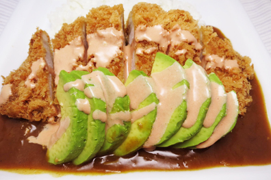 女性に贈るアボガドのカツカレー