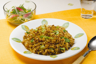 ���졼����